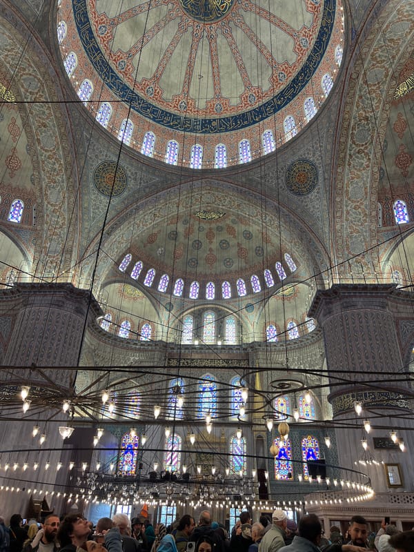 Tourist captures Blue Mosque interior details in Istanbul
