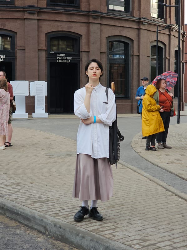 Rainy afternoon in Moscow: streets, parks, and an outdoor event