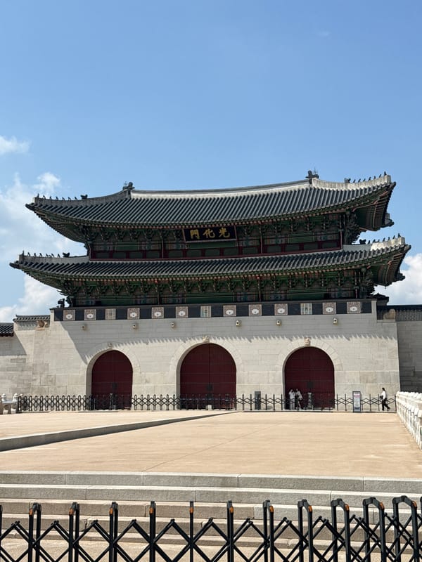 Gwanghwamun Gate at Gyeongbokgung Palace documented in Seoul