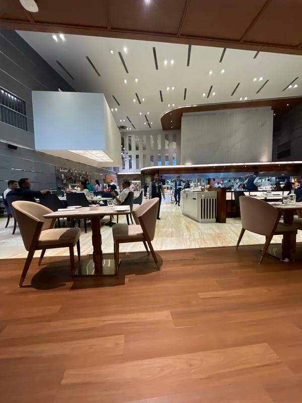 Breakfast and hotel life at the Taj Club, Agra