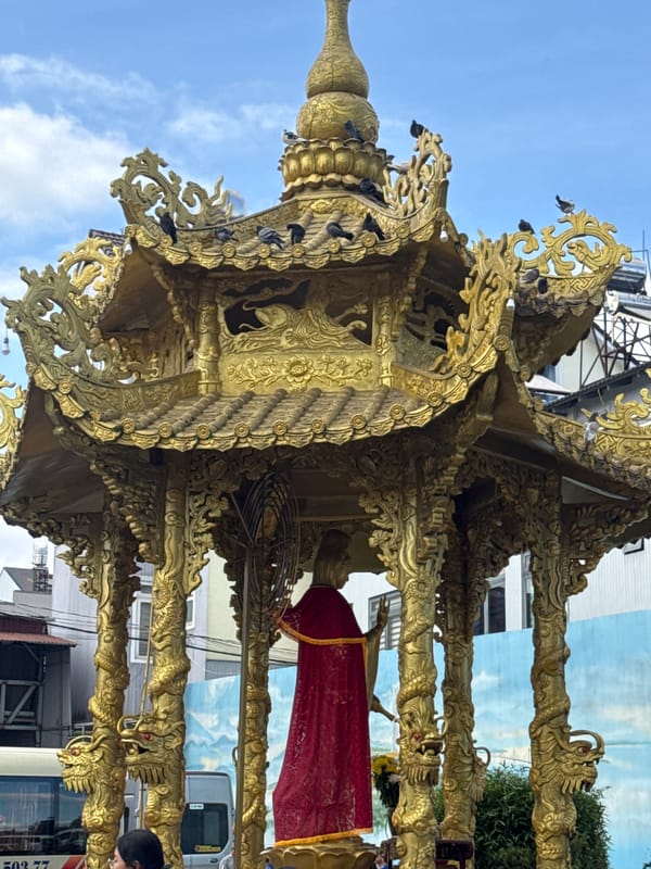 Elaborate Buddhist temple complex documented in Xuân Thành, Vietnam