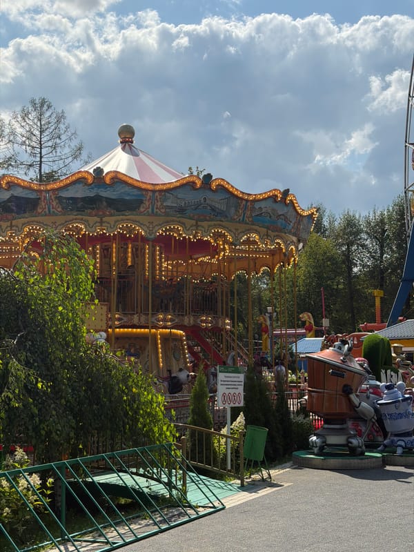 Fun City amusement park in Mytishchi, rides in full swing