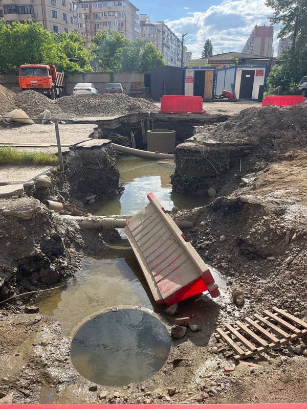 Construction site activity documented in Kozet, Russia