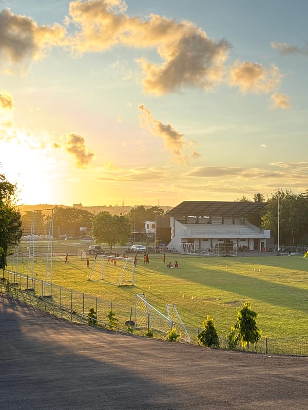 Evening drive through Kuta Selatan captures sunset beach routes