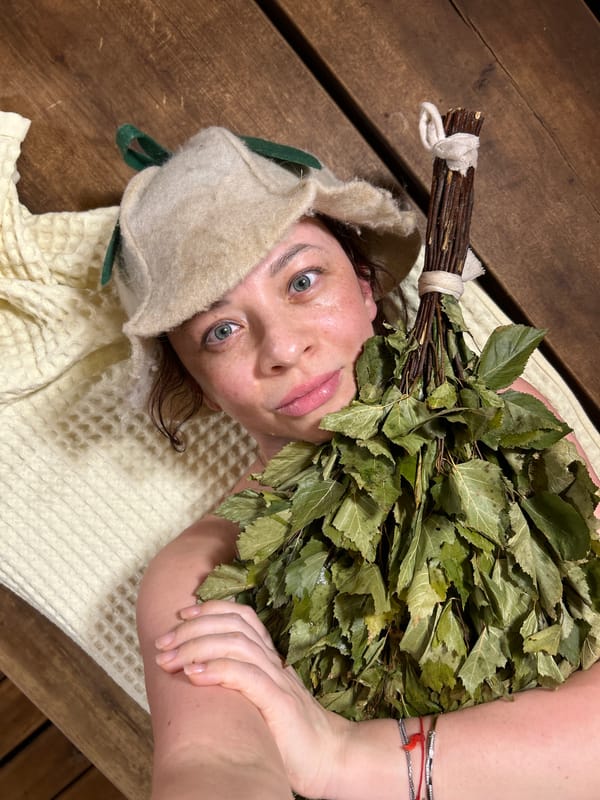 Traditional Russian sauna session documented in Ольховка