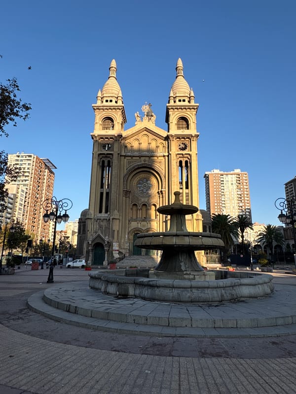 Santiago witness documents churches, murals, metro stations in 6-minute sequence