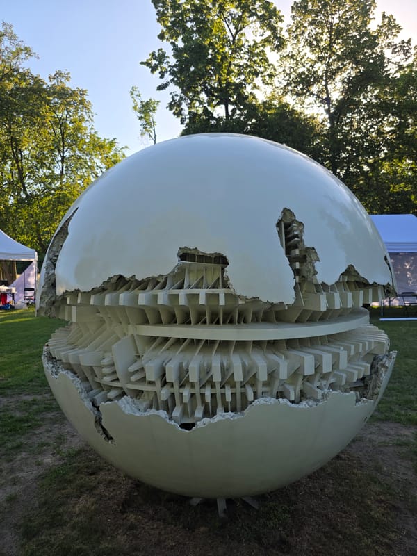 Wedding, music, and sculpture on a summer afternoon in Łazienki Park