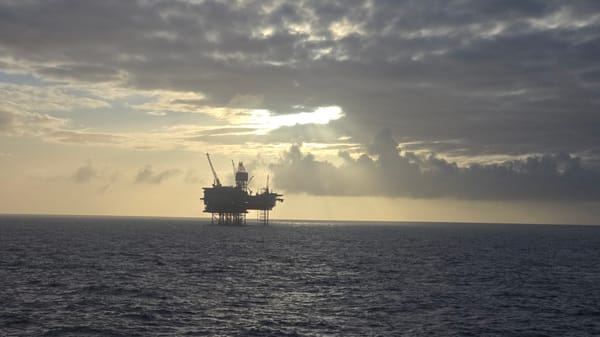 Oil rig spotted in North Sea near Randaberg