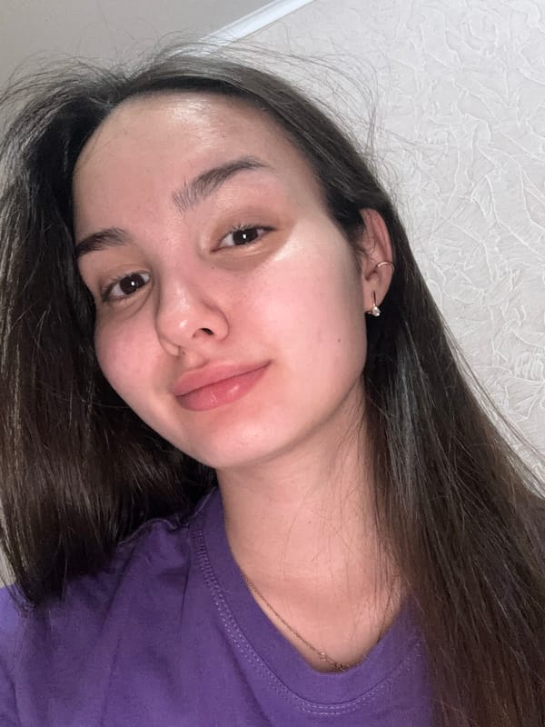 Portrait photos taken of young woman in Orenburg