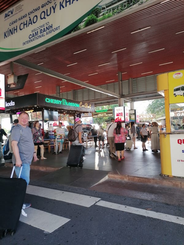 Traveler documents routine airport journey at Cam Ranh International