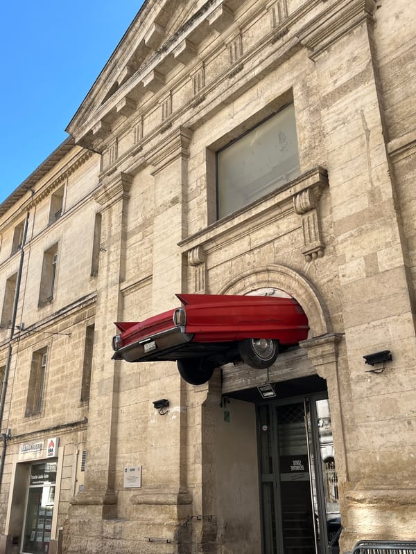 Urban scenes documented across Montpellier in eight-minute span