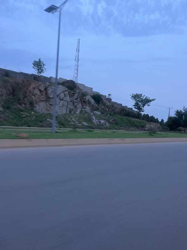 Landscape photo captured along roadway in Karum, Nigeria