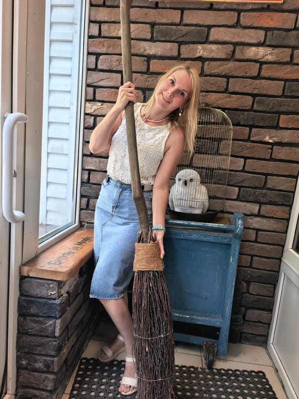 Harry Potter-themed café visit in Sterlitamak, Russia