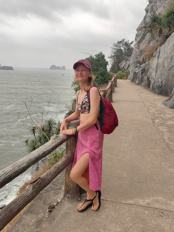 Early morning scenes captured across Hải Phòng coastal areas