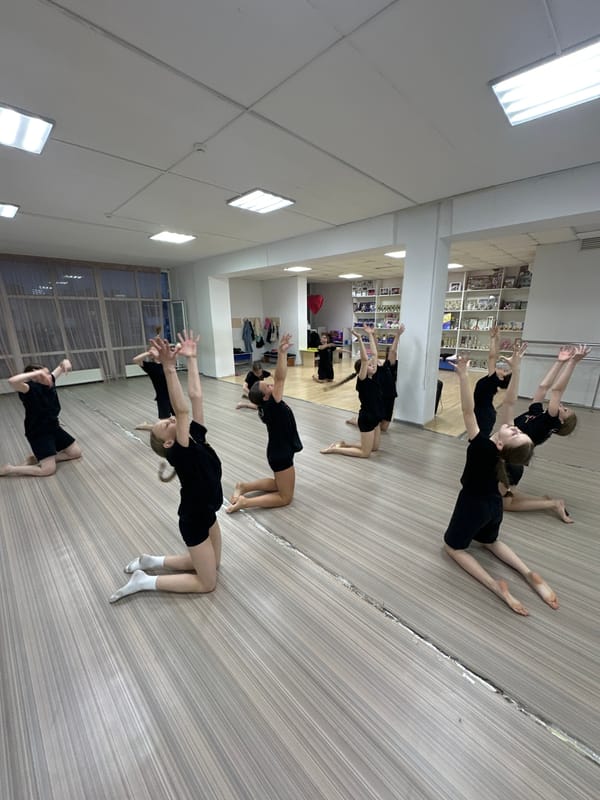 Dance class practice session recorded in Votkinsk studio