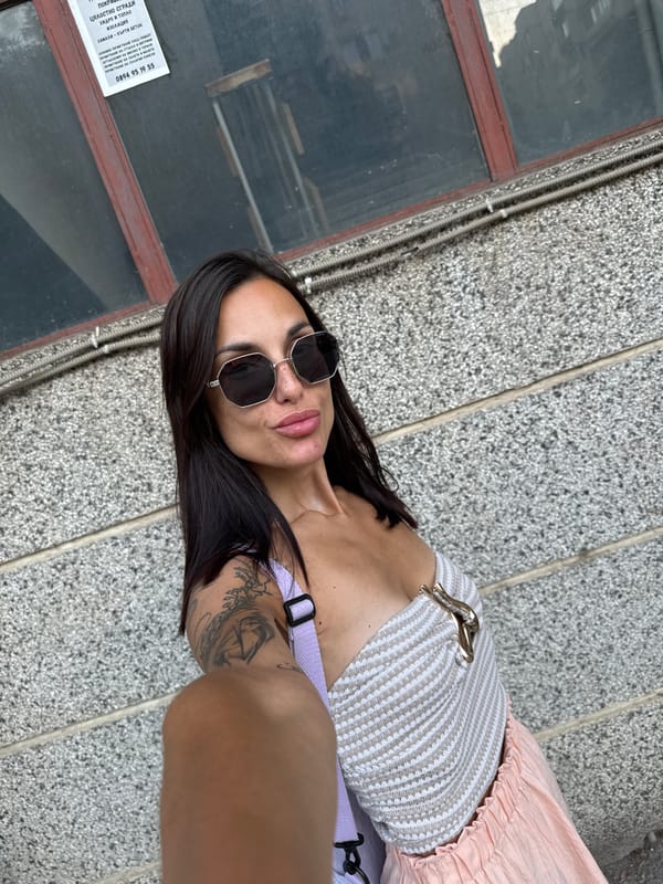 Afternoon selfie session in Pleven, Bulgaria