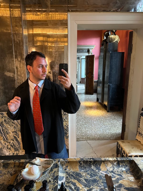 Tourist documents luxury Venice hotel interior in detailed walkthrough