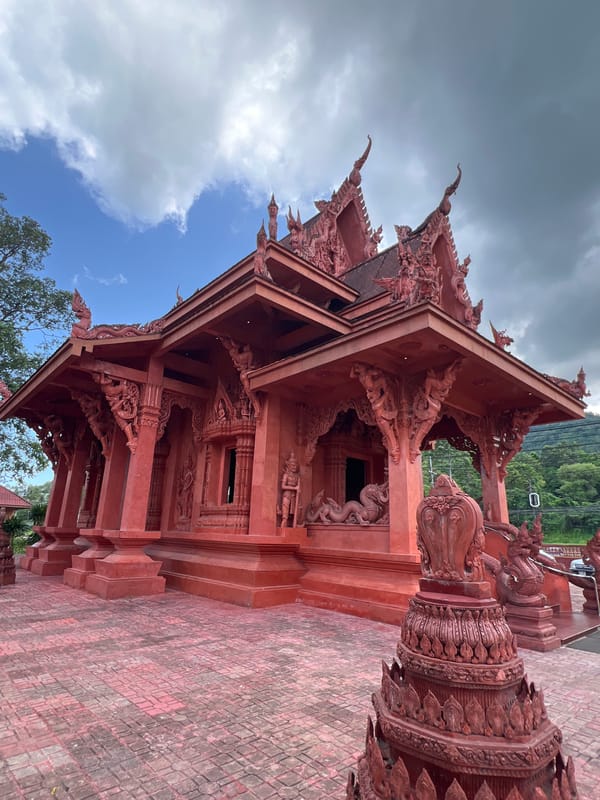 Temple complex tour at Wat Phra Yai in Thailand