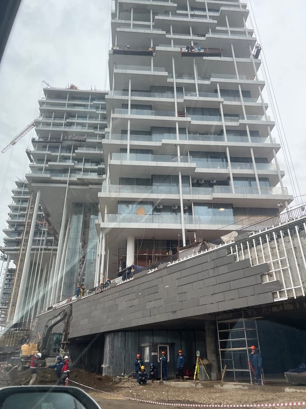Construction continues on modern building project in Khimki