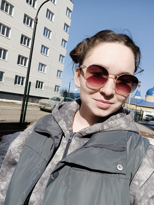 Morning street scenes captured in Izhevsk, Russia