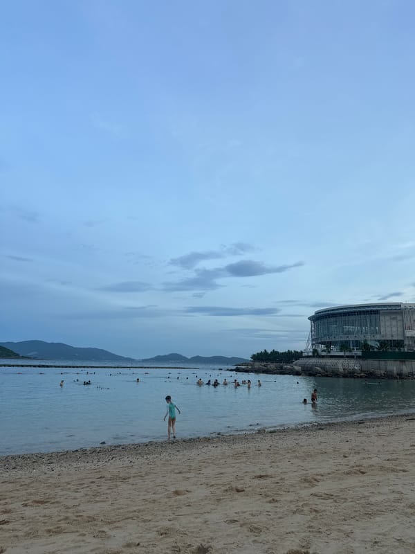 Laid-back beach afternoon in Nha Trang as the day winds down