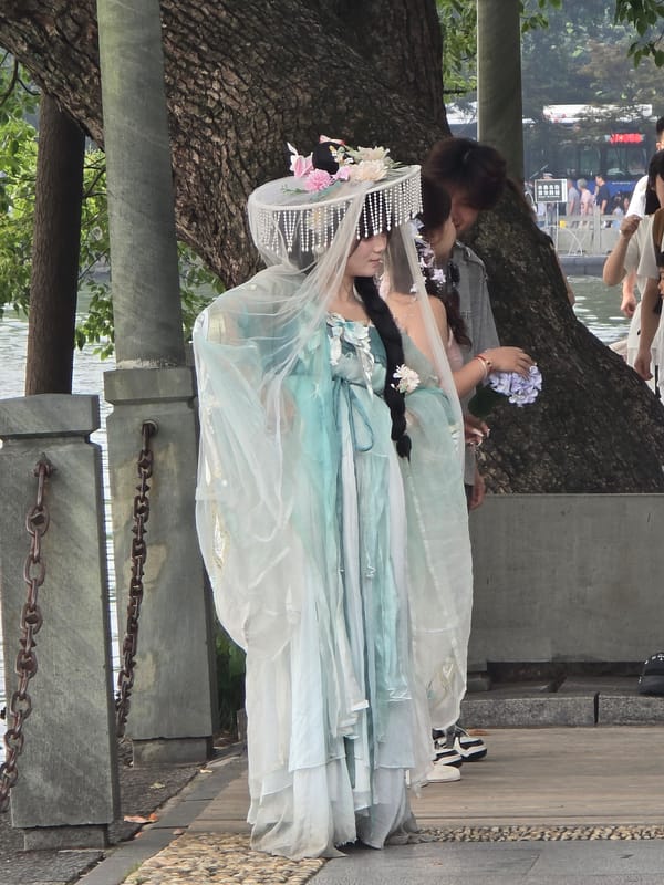 West Lake sightseeing meets Gongshu street food, Hangzhou morning