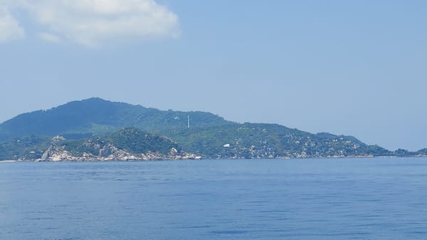 Boat journey documented near Ko Tao island waters