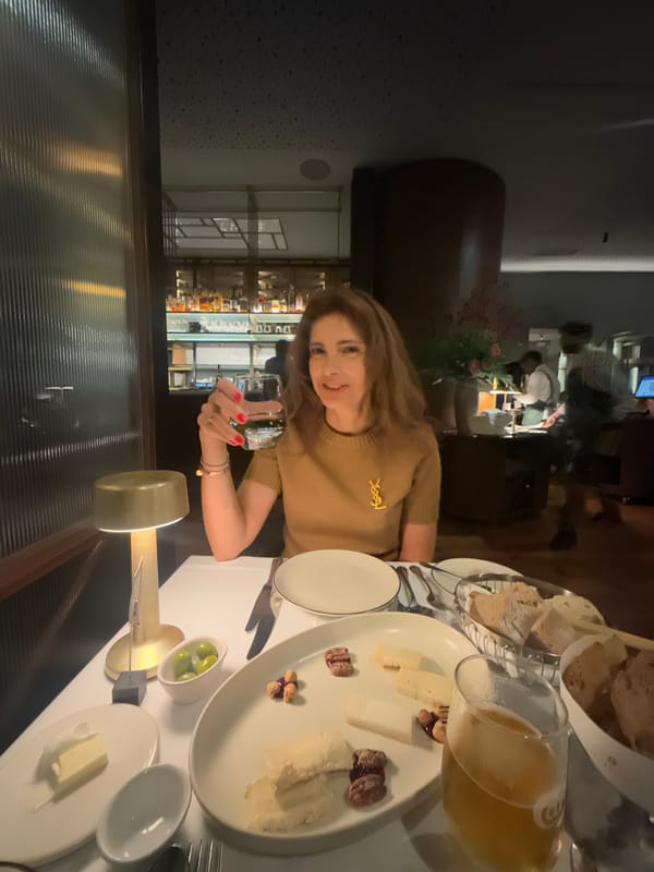 Woman dines at Porto restaurant Friday evening