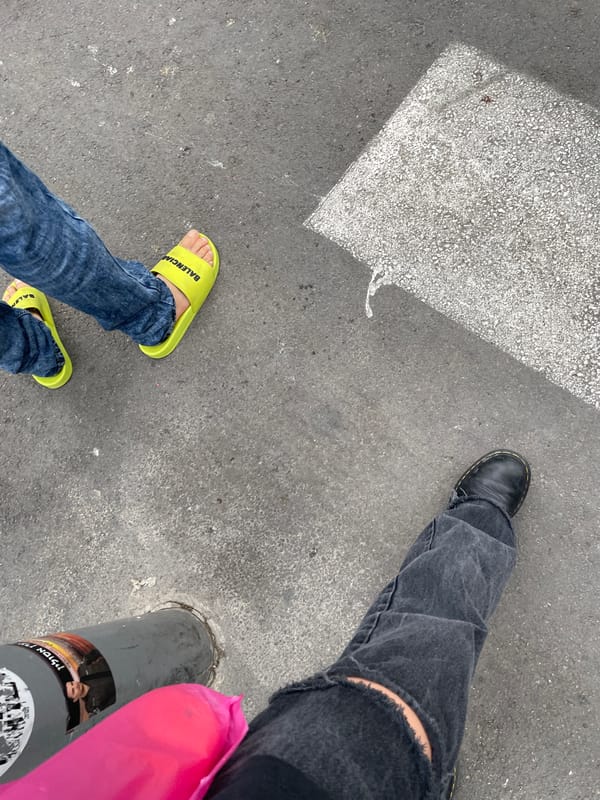 Routine street activity and police presence in Tel Aviv