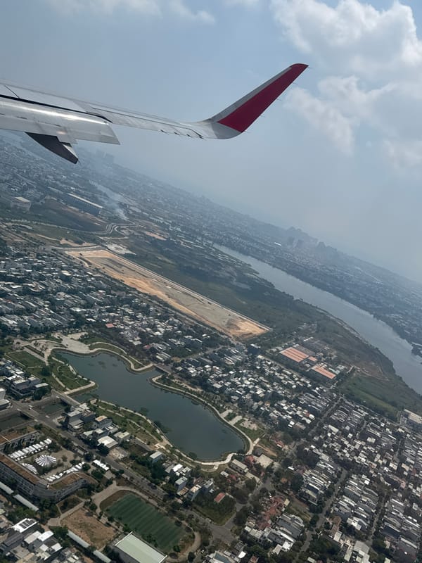 Aerial view of Đà Nẵng captured from airplane