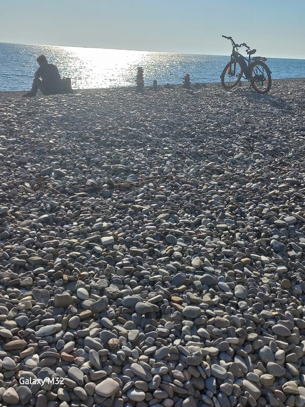 Casual exploration of Sochi's beaches and urban spaces documented
