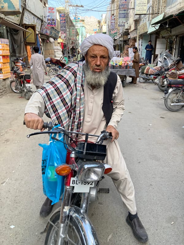 Daily life documented in Quetta City street scenes