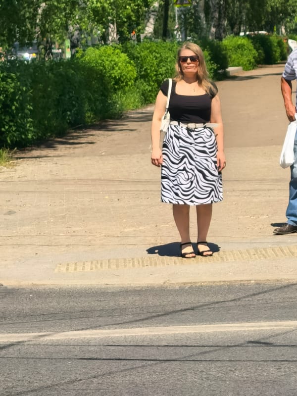 Morning street life captured in Sterlitamak, Russia