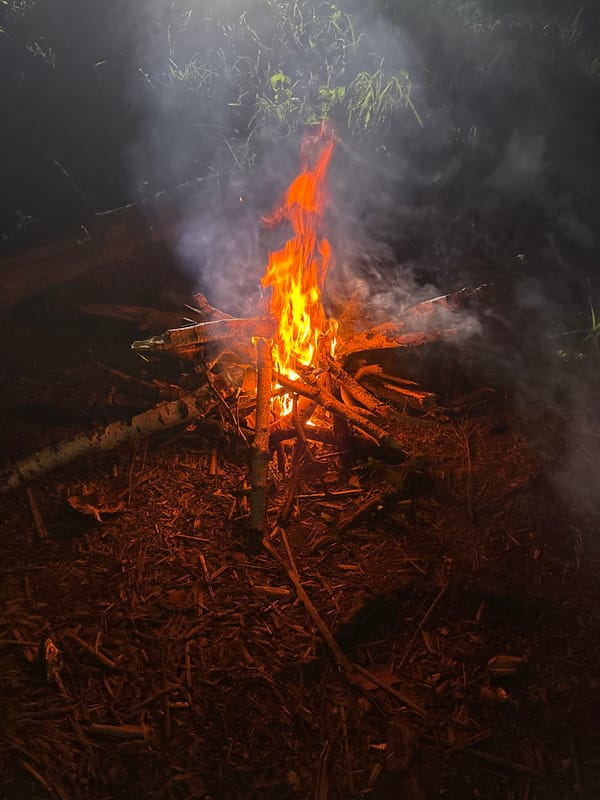 Evening camping trip with bonfire documented in Krasnyi Jar