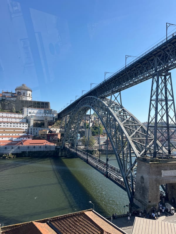 Funicular ride captures Porto's Dom Luís Bridge views