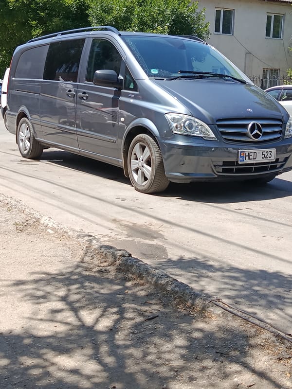 Busy morning on the streets of Bălți, Moldova