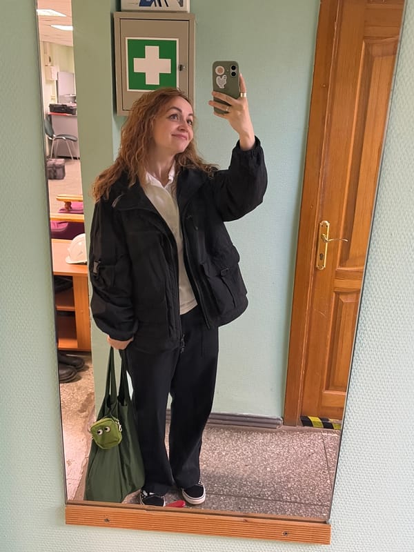 Woman takes late-night selfies in Chaikovsky, Russia