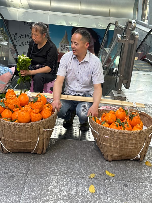 Morning street life captured in Yuzhong District
