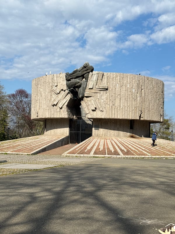 Dog walk and visitor activity near Burgas war memorial