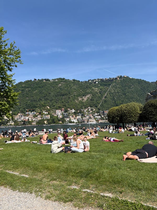 Peaceful Saturday afternoon scenes captured around Lake Como