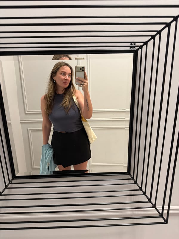 Woman takes mirror selfie in Moscow