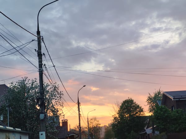 Spring evening walk documented in Podolsk residential area