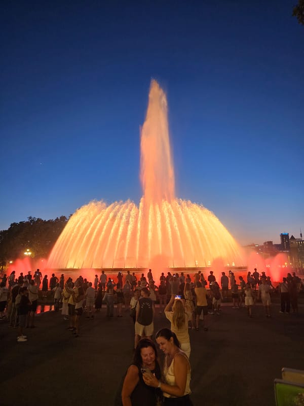 Magic Fountain of Montjuïc lights up a Barcelona evening