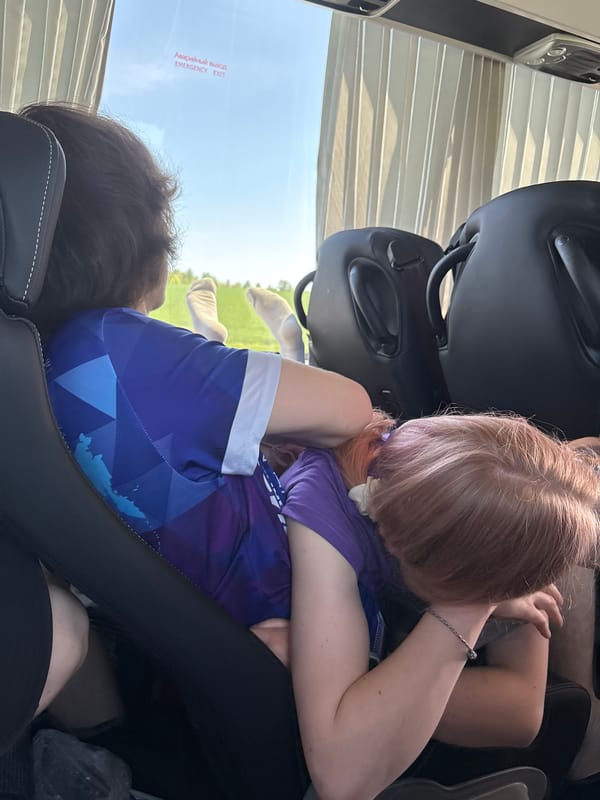 Two people spotted inside vehicle in Semenovo, Russia