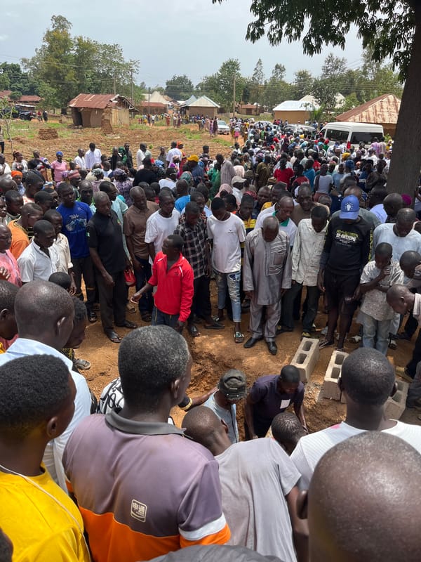 Funeral service draws large crowd in Dutsen Kato, Nigeria
