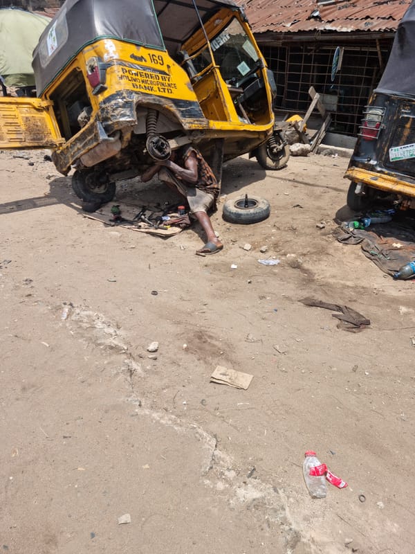 Daily life documented in Onitsha auto repair district