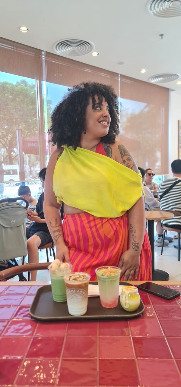 Morning coffee shop visit in Đà Nẵng features Vietnamese desserts