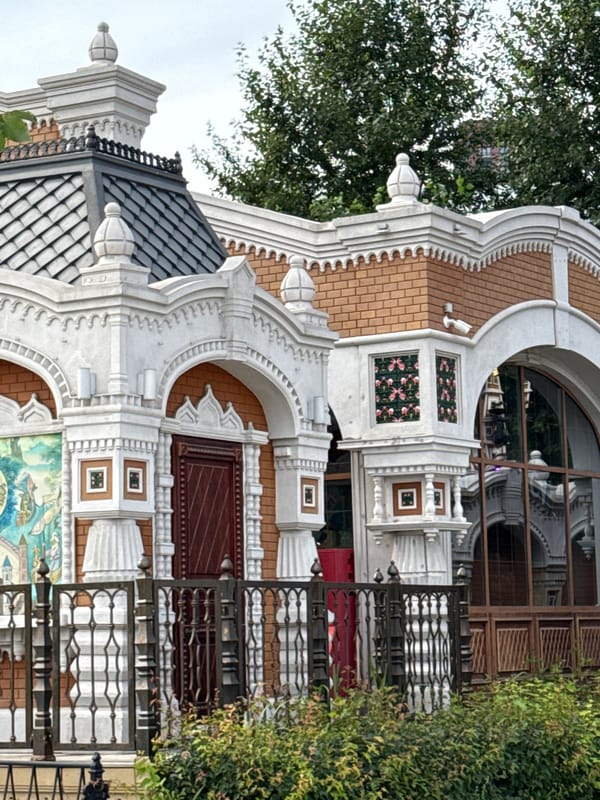 Afternoon stroll through VDNKh's gardens and ornate pavilions