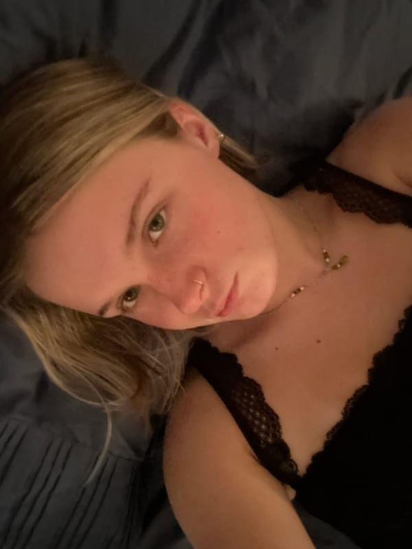 Vancouver woman documents evening at home with selfies, incense ritual