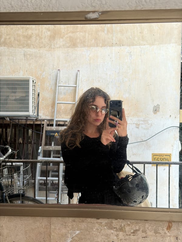 Mirror selfie moment in Tel Aviv